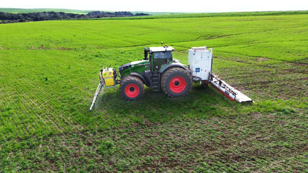 Großflächige elektrophysikalische Behandlung durch crop.zone.